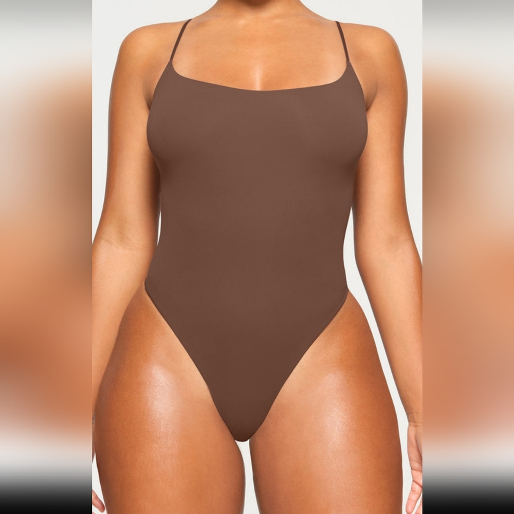 Skims Fits Everbody Cami Bodysuit | NWOT | Color Jasper | Size M